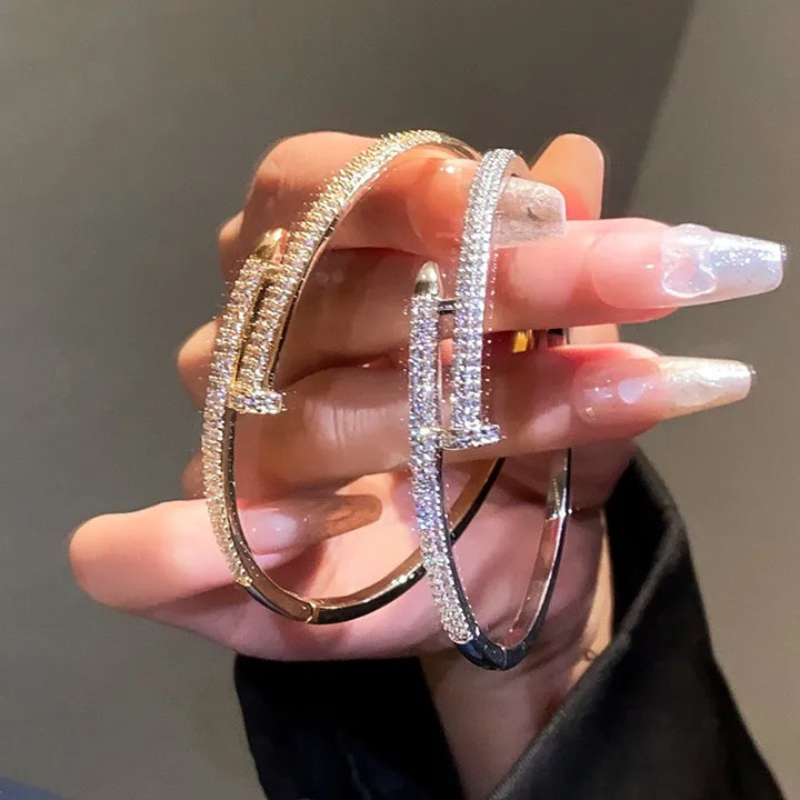 Diamond Dainty Nail Bracelet