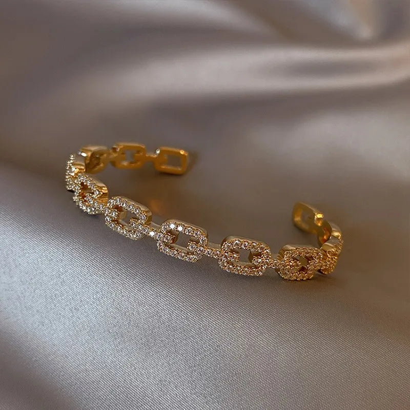 Diamond Dainty Nail Bracelet